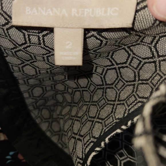 Banana Republic Womans Sleeveless Blouse Size 2 - Picture 12 of 13